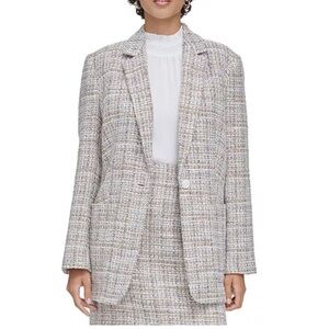 Calvin Klein Women's plus size Tweed One-Button Long Jacket
Size 14